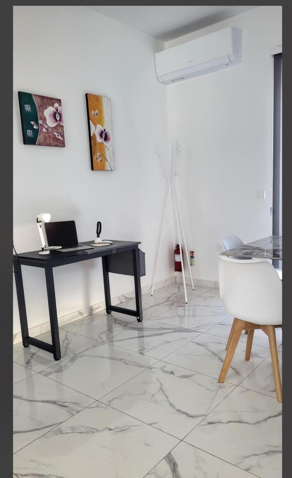 Central Apartment In Swieqi Is-Swieqi ภายนอก รูปภาพ
